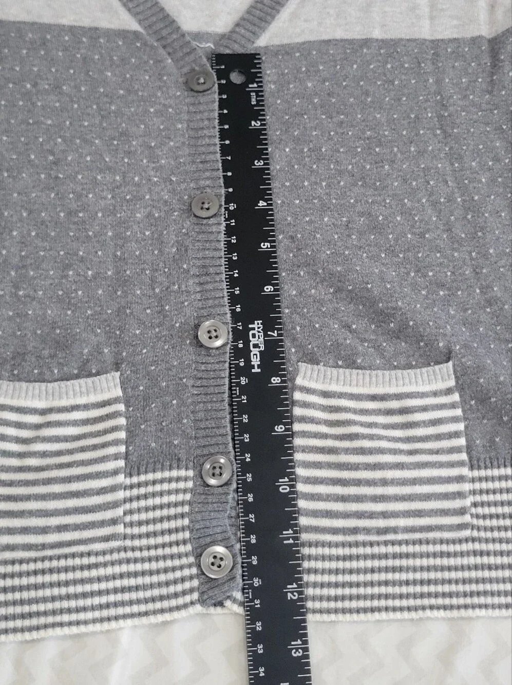 American Eagle Outfitters Gray & White Striped V-Neck Button Cardigan - Picture 4 of 10